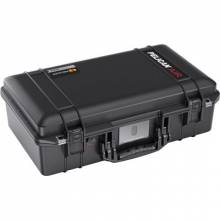 Pelican 1525 Air Case with With Padded Dividers, Black