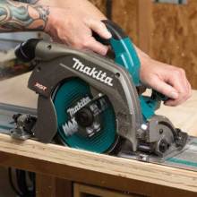 Makita GSH03Z 40V max XGT® Brushless Cordless 9‑1/4" Circular Saw with Guide Rail Compatible Base, AWS® Capable, Tool Only